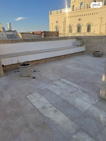 גג/ פנטהאוז, המקובלים, ירושלים