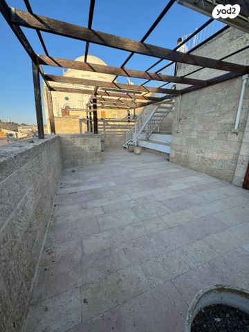 גג/ פנטהאוז, המקובלים, ירושלים