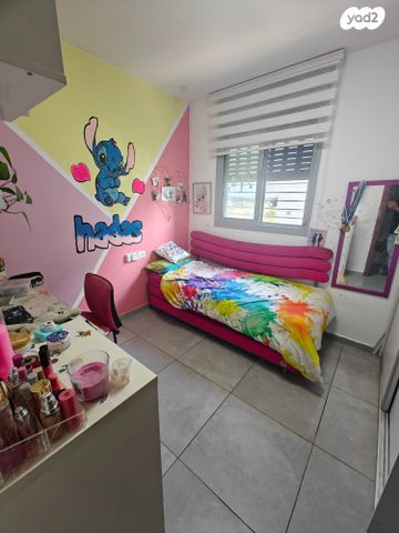 דירה, נאות שמיר, יבנה