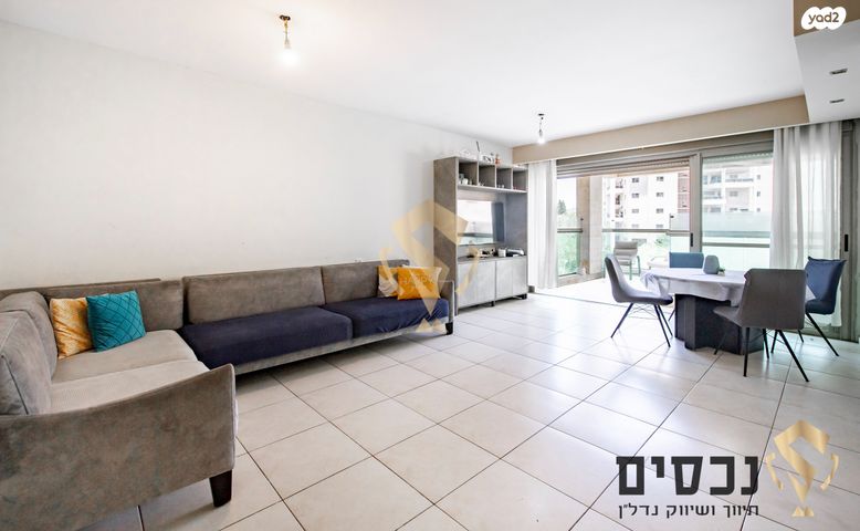 דירה, משה דוד מייזנר 9, כפר גנים ג, פתח תקווה