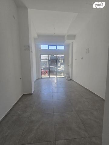 חנויות/ שטח מסחרי, רוחמה 24, צפון יפו, המושבה האמריקאית-גרמנית, תל אביב יפו