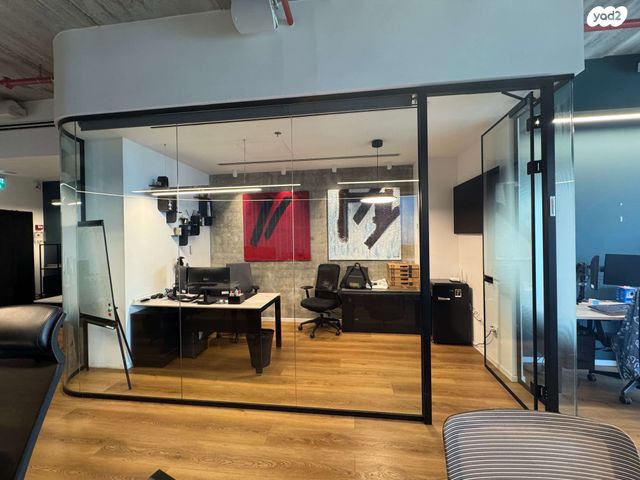 משרדים, יצחק שדה, מונטיפיורי, הרכבת, תל אביב יפו