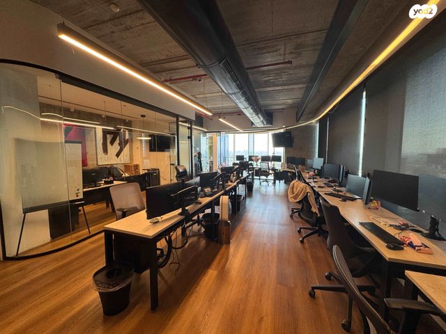 משרדים, יצחק שדה, מונטיפיורי, הרכבת, תל אביב יפו