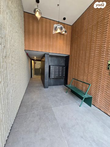 חנויות/ שטח מסחרי, רוחמה 24, צפון יפו, המושבה האמריקאית-גרמנית, תל אביב יפו