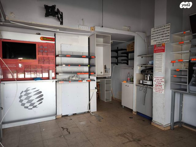 חנויות/ שטח מסחרי, אבן גבירול 160, הצפון החדש - כיכר המדינה, תל אביב יפו