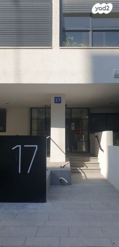 סטודיו, תל אביב יפו