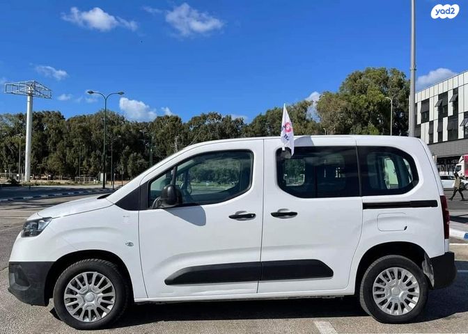 טויוטה פרואייס סיטי