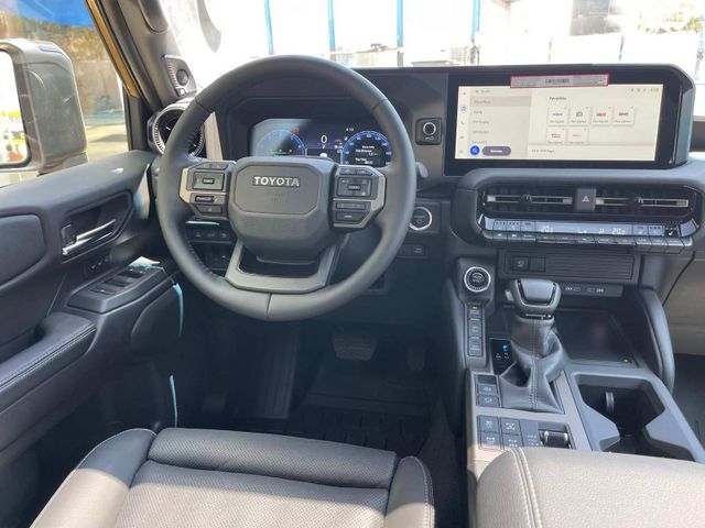 טויוטה לנד קרוזר