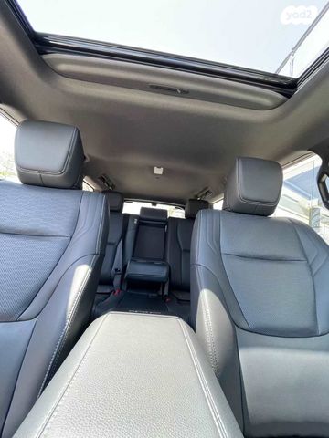 טויוטה לנד קרוזר