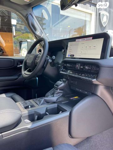 טויוטה לנד קרוזר