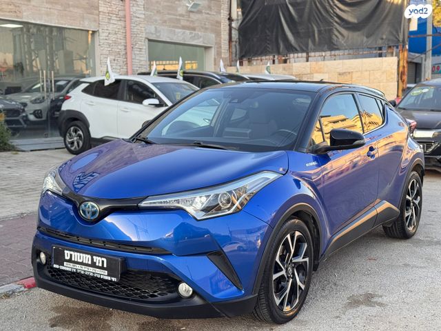 מודעת רכב טויוטה C-HR