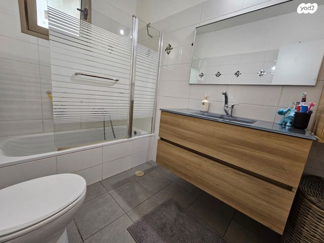 דירה, שמעון ויזנטל 5, משכנות גנים, פתח תקווה