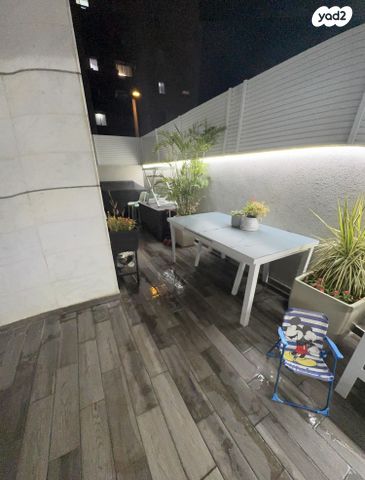 דירת גן, קרן היסוד 40, רובע ד', אשדוד