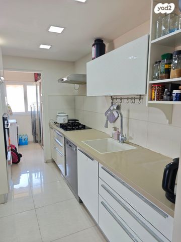 דירה, א.ס. לוי 12, בן גוריון, רמלה