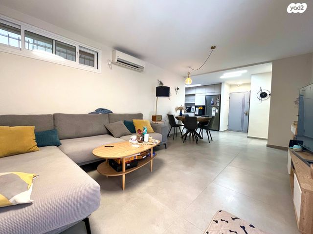 דירת גן, חיים לסקוב, פסגת זאב, ירושלים