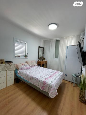 דירה, הרב יצחק הלוי, גרין ועם, חולון