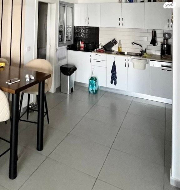 דירה, שקמים ואגמים, אשקלון