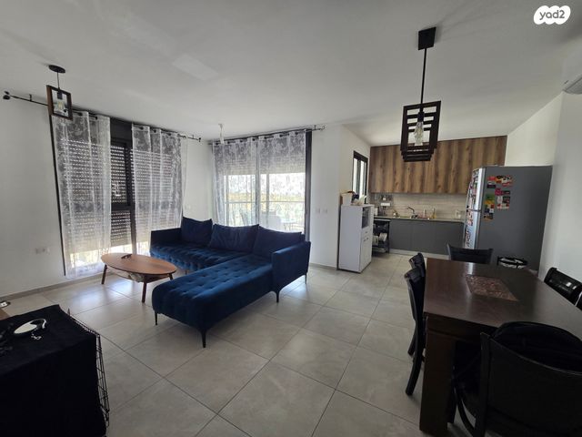 דירה, אור עקיבא