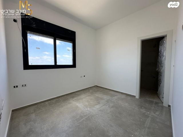 גג/ פנטהאוז, כלניות, טירת כרמל