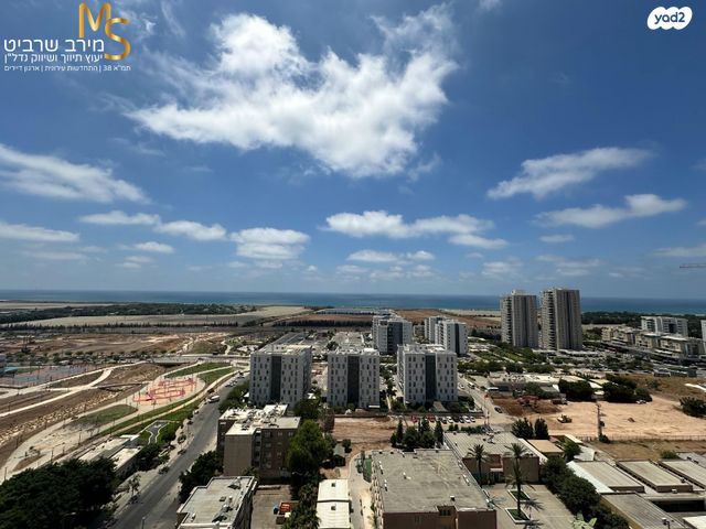 גג/ פנטהאוז, כלניות, טירת כרמל