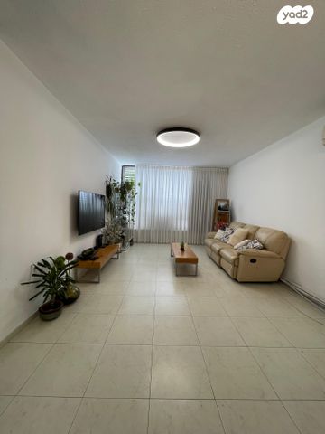 הרב יצחק הלוי 