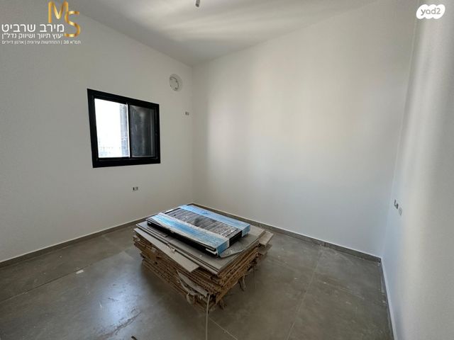 גג/ פנטהאוז, כלניות, טירת כרמל