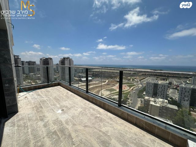 גג/ פנטהאוז, כלניות, טירת כרמל