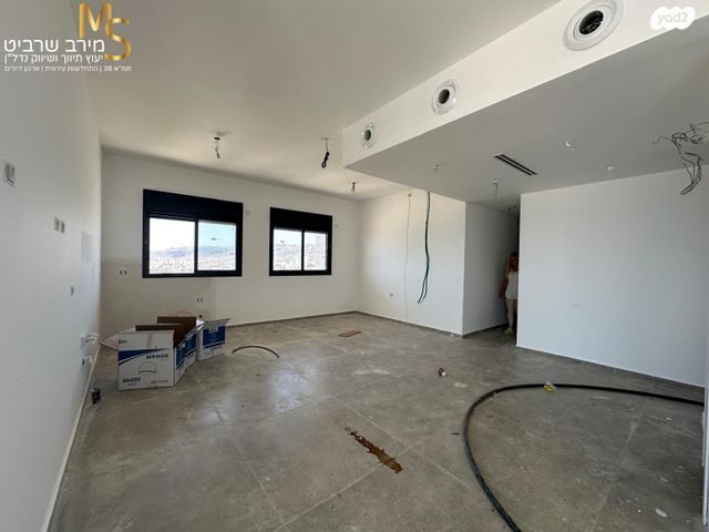 גג/ פנטהאוז, כלניות, טירת כרמל