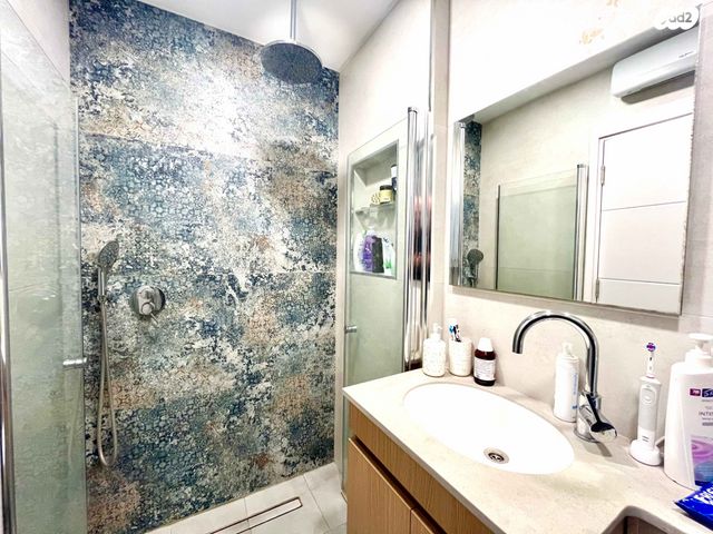 דירת גן, חיים לסקוב, פסגת זאב, ירושלים