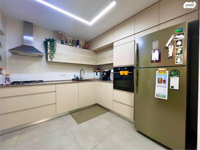 דירת גן, חיים לסקוב, פסגת זאב, ירושלים