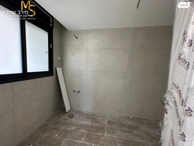 גג/ פנטהאוז, כלניות, טירת כרמל