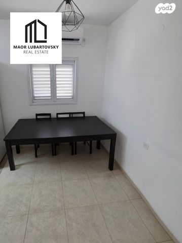 דירה, רמב"ם, ראשון לציון