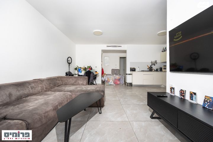 דירה, אהרון רבינוביץ', קרית היובל, ירושלים