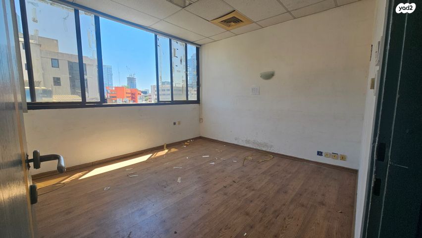 משרדים, טברסקי, מונטיפיורי, הרכבת, תל אביב יפו