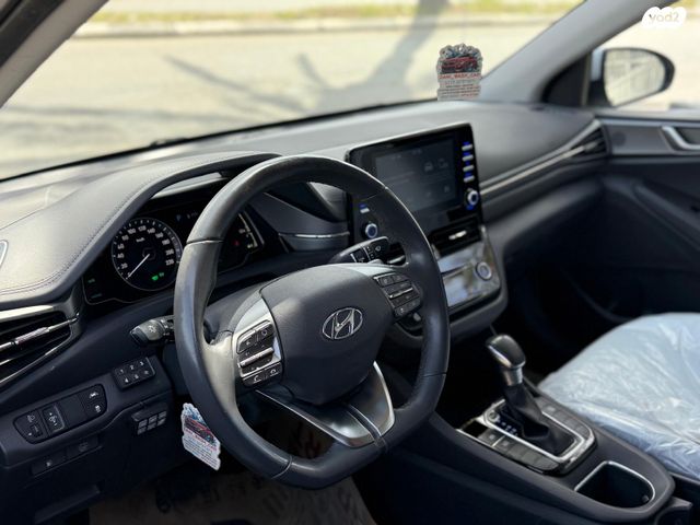 יונדאי איוניק