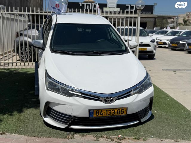 טויוטה קורולה