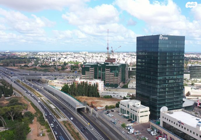 התחנה 1