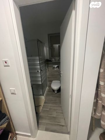 דירת גן, הרב ישעיהו דולגין, חומת שמואל, הר חומה, ירושלים