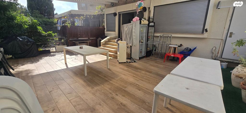 דירת גן, טשרניחובסקי, כרמל צרפתי, חיפה