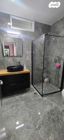 דירת גן, טשרניחובסקי, כרמל צרפתי, חיפה