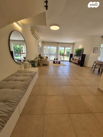 בית פרטי/ קוטג', רוטשילד, קדימה צורן