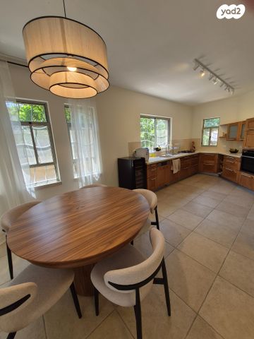 בית פרטי/ קוטג', רוטשילד, קדימה צורן