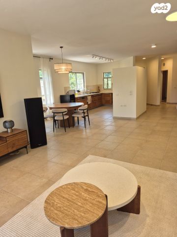 בית פרטי/ קוטג', רוטשילד, קדימה צורן