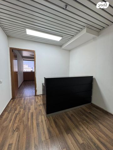 משרדים, דרך מנחם בגין 48, מונטיפיורי, הרכבת, תל אביב יפו