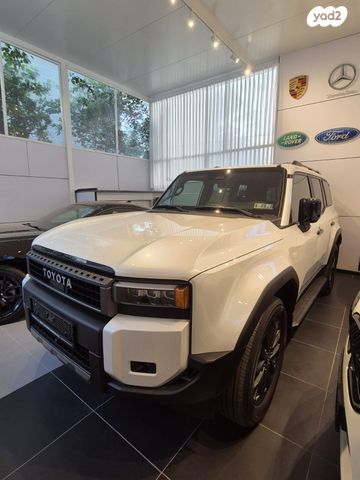 טויוטה לנד קרוזר