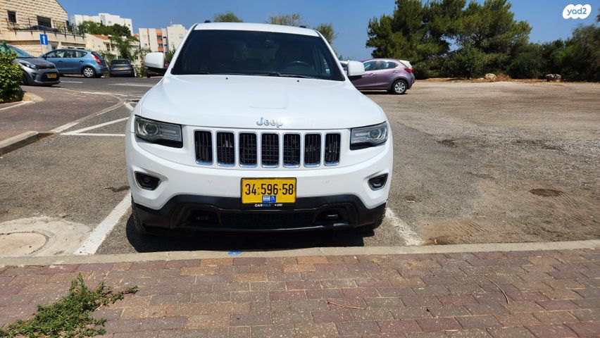 מודעת רכב ג'יפ גרנד צ'ירוקי