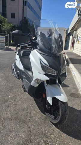 מודעת רכב סאן יאנג ג'וי-מקס 250
