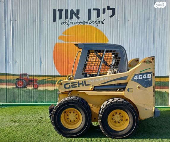 מודעת רכב מיני מעמיס