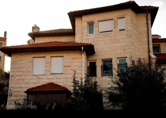 נצח ירושלים 28