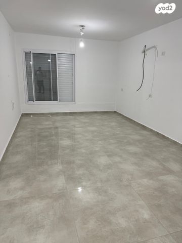 דירה, רוטשילד 10, לב העיר, טבריה